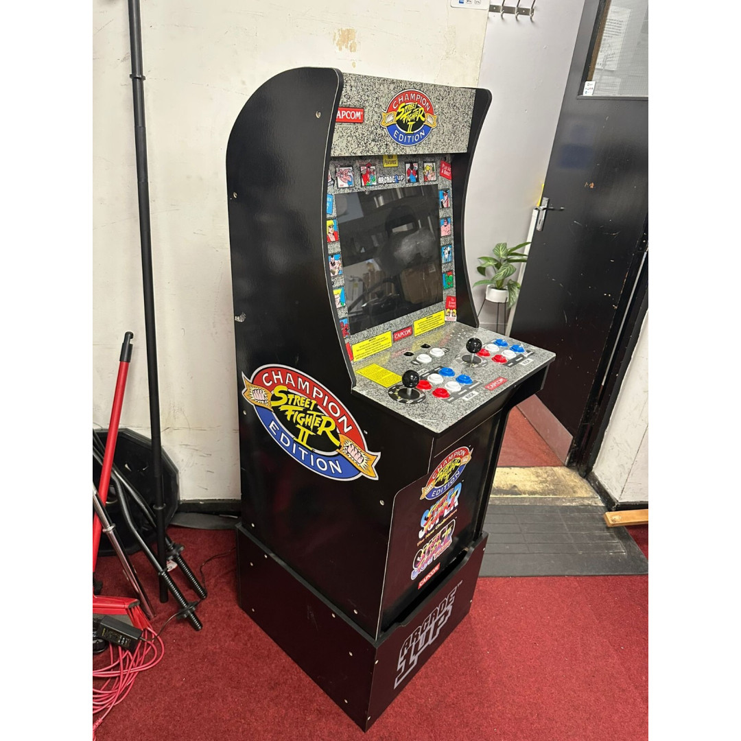 Arcade1UP 3 in 1 Street Fighter Arcade Machine (S)