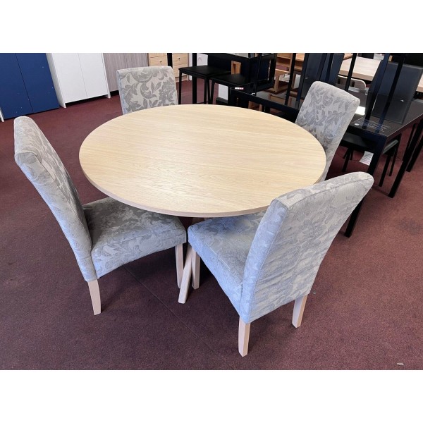 Austin Oak Round Dining Table & 4 Skirted Dining Chairs - Damask Grey & Oak